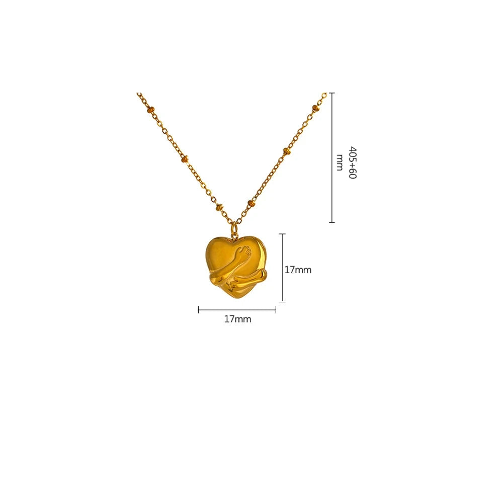 Hoje é o Seu Dia - Colar Coração Abraçado Banhado a Ouro 18k